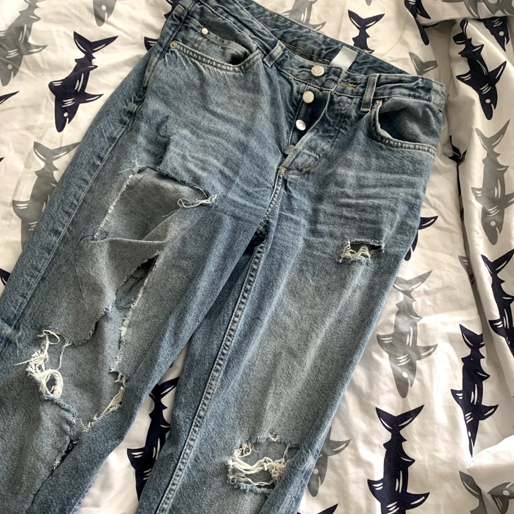 h&m distressed jeans